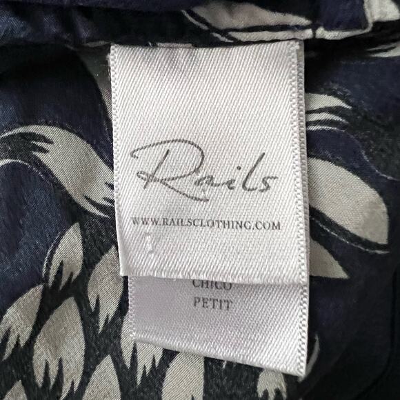 Rails Gigi Shorts Women S Navy Silk Pineapple Print Self Tie Belt Pockets Casual - Picture 9 of 10